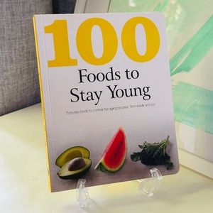 NEW 100 Foods To Stay Young Love Food Paperback Resource Book